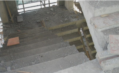 二級(jí)建造師考試建筑工程施工安全管理：洞口、臨邊防護(hù)